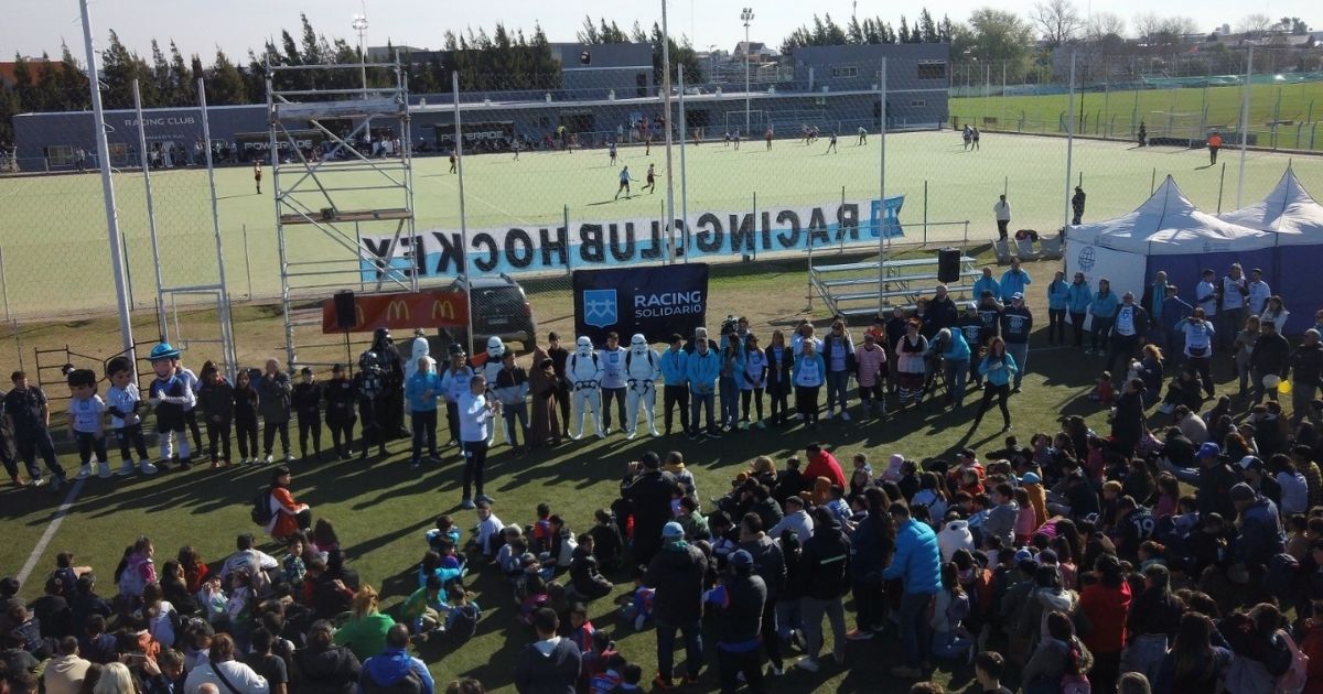 EXO junto a Racing en el día de la niñez